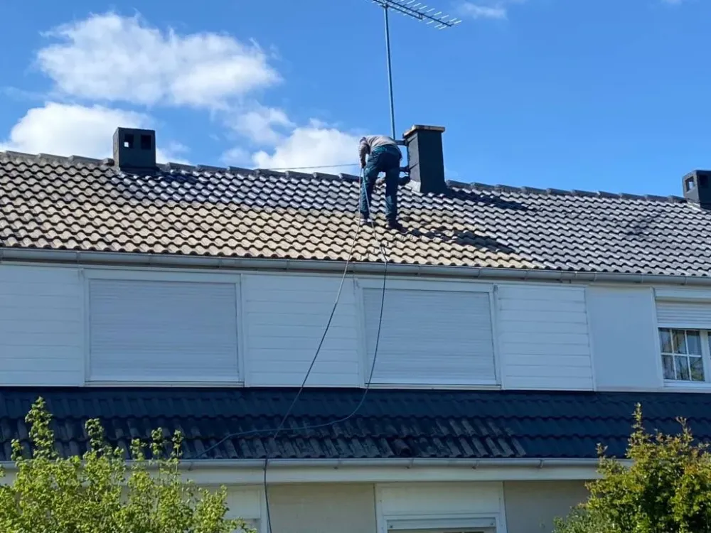 Décapage de volet à Combs-la-Ville